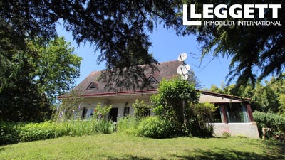 /international/fr/saint-savin-charente-310104888779/