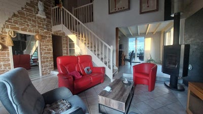 /international/fr/nueil-les-aubiers-charente-310098878880/