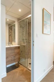 /international/fr/rue-des-roses-bron-rhone-310107520902/