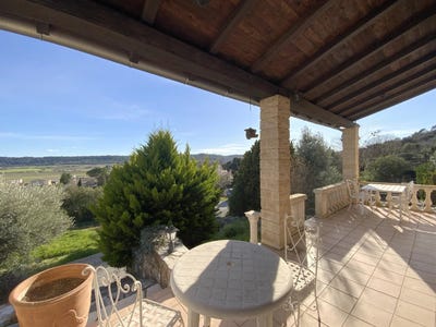 /international/fr/uzes-aquitaine-310109078910/