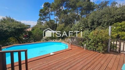 /international/fr/sillans-la-cascade-provence-alpes-cote-d-azur-310100042044/