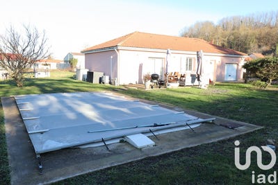/international/fr/vinzelles-burgundy-310096882441/