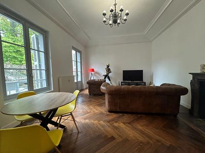 /international/fr/blois-centre-val-de-loire-120095558905/