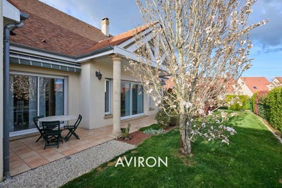 /international/fr/leves-centre-val-de-loire-310107046838/