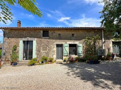 /international/fr/villefagnan-charente-310099195694/
