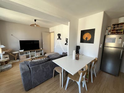 /international/fr/chateau-renault-centre-val-de-loire-310108591969/