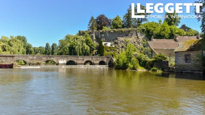 /international/fr/fresnay-sur-sarthe-pays-de-la-loire-310103004194/