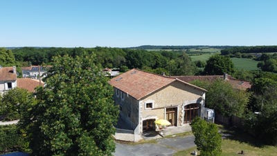 /international/fr/bors-de-montmoreau-charente-310108407563/
