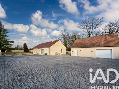 /international/fr/courtenay-centre-val-de-loire-310104934210/
