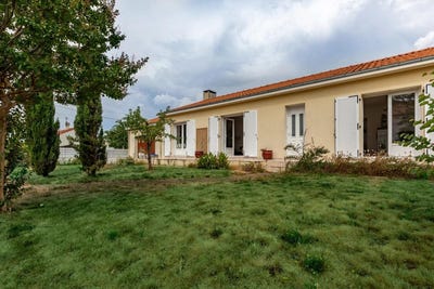 /international/fr/reze-pays-de-la-loire-310109356034/