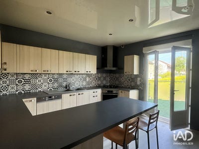 /international/fr/montchanin-burgundy-310108263351/