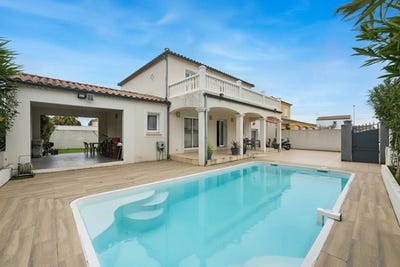 /international/fr/saint-gilles-languedoc-roussillon-310107709818/