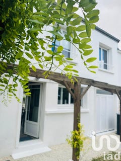 /international/fr/dompierre-sur-mer-charente-310101277776/?lang=en