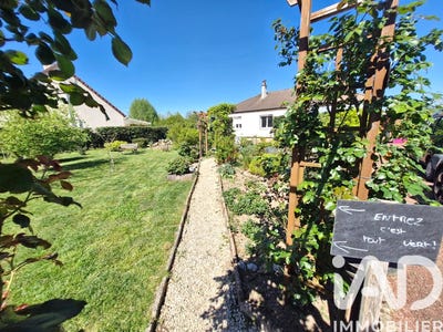 /international/fr/saint-pere-sur-loire-centre-val-de-loire-310104886053/