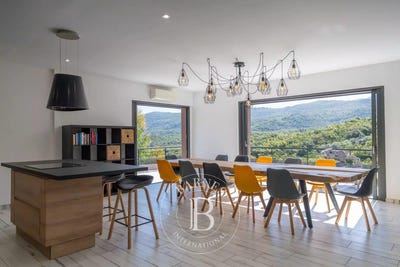/international/fr/pietrosella-corsica-310100606874/