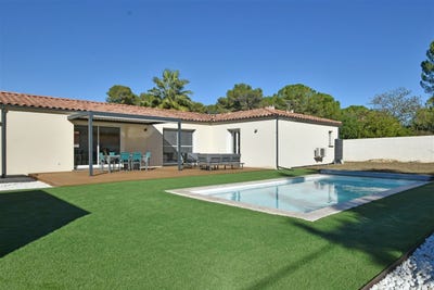 /international/fr/nages-et-solorgues-languedoc-roussillon-310104183394/