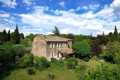 /international/fr/uzes-hh-16217420-uzes-aquitaine-310109077753/?lang=it