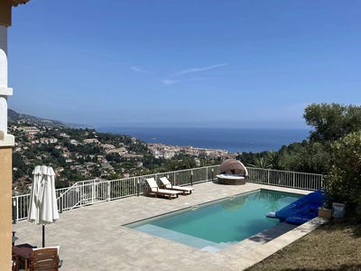/international/fr/menton-hh-15497353-menton-provence-alpes-cote-d-azur-310100953283/