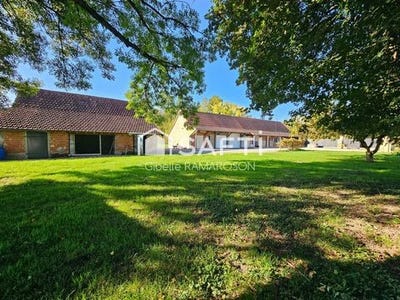 /international/fr/saint-germain-du-bois-burgundy-310102989259/