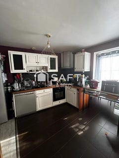 /international/fr/chantonnay-pays-de-la-loire-310101419731/?lang=en