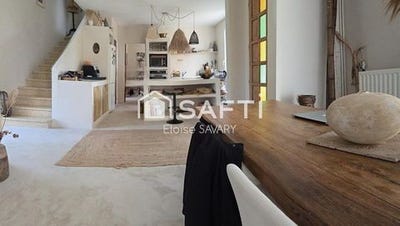 /international/fr/noyal-muzillac-brittany-310106689474/