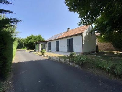 /international/fr/lizant-charente-310100580147/