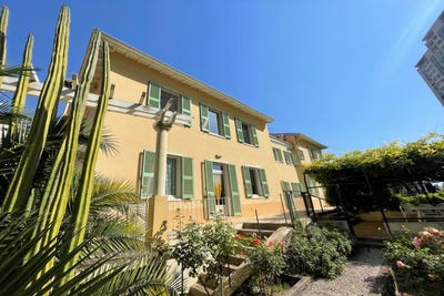 /international/fr/beausoleil-provence-alpes-cote-d-azur-310100739944/