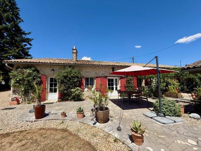 /international/fr/saint-coutant-charente-310101418065/?lang=en