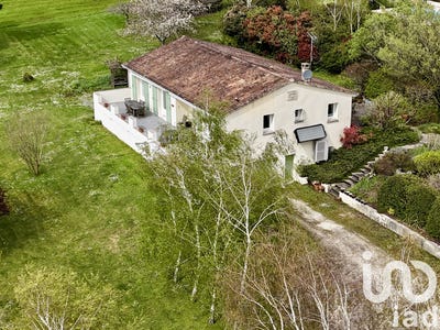 /international/fr/perignac-charente-310098863566/