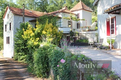 /international/fr/luzech-midi-pyrenees-310108650319/