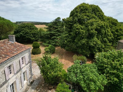 /international/fr/bignay-charente-310101019704/?lang=zh-tw