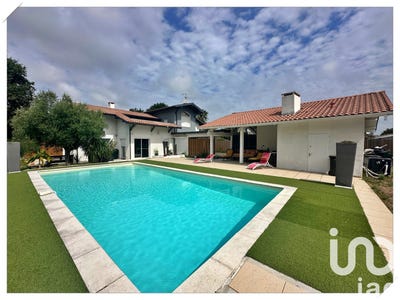 /international/fr/gujan-mestras-aquitaine-310101034145/