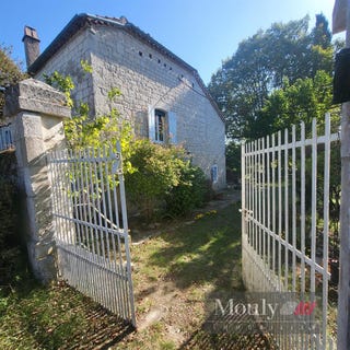 /international/fr/lalbenque-midi-pyrenees-310103770994/