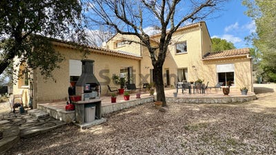 /international/fr/monteils-languedoc-roussillon-310104564026/