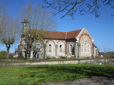 /international/fr/montceau-les-mines-burgundy-310103404575/