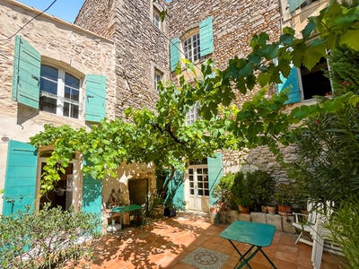 /international/fr/eyragues-provence-alpes-cote-d-azur-310101325384/?lang=en