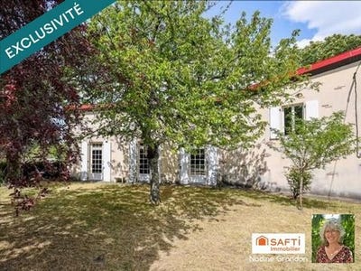 /international/fr/touverac-charente-310110341461/