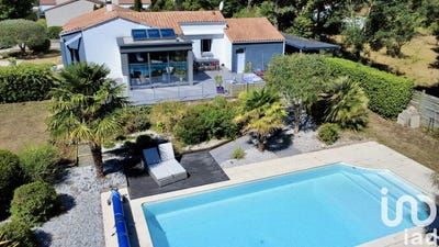 /international/fr/la-genetouze-pays-de-la-loire-310101173228/