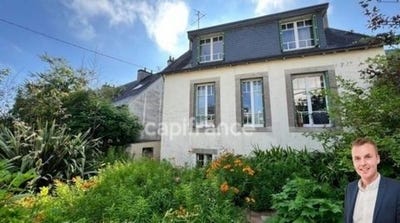 /international/fr/quimper-brittany-310099971474/