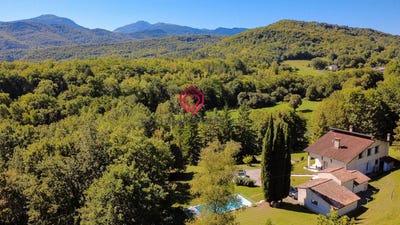 /international/fr/lavelanet-midi-pyrenees-310103590392/