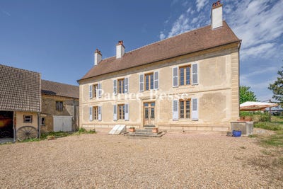 /international/fr/cercy-la-tour-burgundy-310108791886/