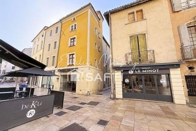 /international/fr/nimes-languedoc-roussillon-310108996616/?lang=it