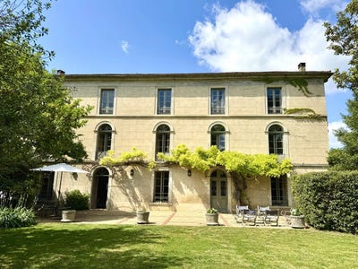 /international/fr/carcassonne-languedoc-roussillon-310100604610/