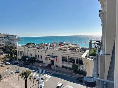/international/fr/menton-provence-alpes-cote-d-azur-120098232794/