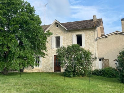 /international/fr/sainte-foy-la-grande-aquitaine-310107888305/