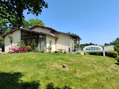 /international/fr/auch-midi-pyrenees-120093497707/?lang=th