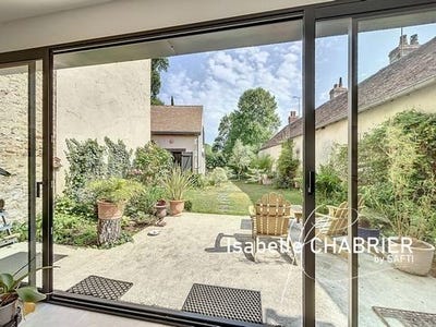 /international/fr/la-fleche-pays-de-la-loire-310100402679/