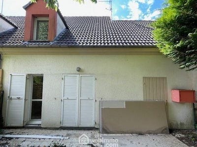 /international/fr/noyon-picardie-310102607836/