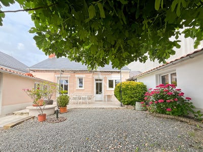 /international/fr/challans-pays-de-la-loire-310108892461/