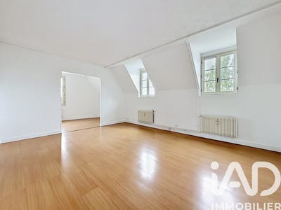 /international/fr/chartres-centre-val-de-loire-310108670991/